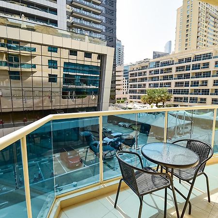 Luxury Escapes - Budget Studio With Balcony, Yacht Bay Marina Дубай Экстерьер фото
